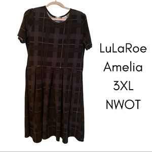 LuLaRoe Amelia Dress (Retired), 3X, 3XL, Black